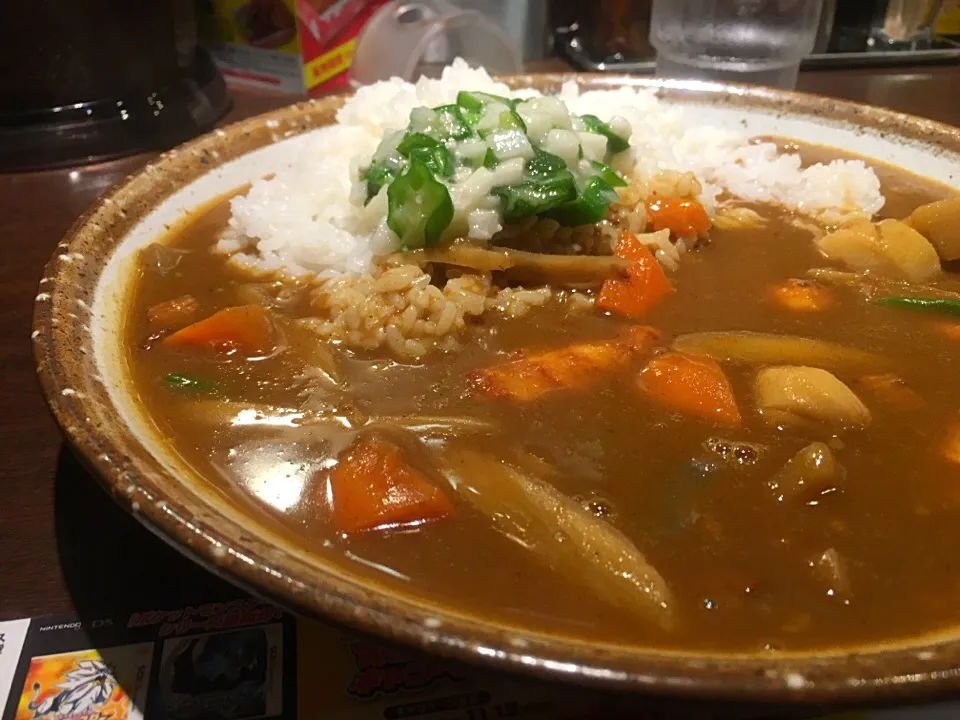 鶏つくねと根菜の和風カレー+オクラ山芋|hirotomoさん