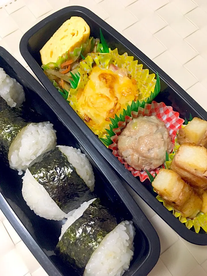 息子のお弁当 肉団子、長芋の豚巻き、ポテトグラタン、出し巻き卵、ごぼうのきんぴら|keitakumamaさん