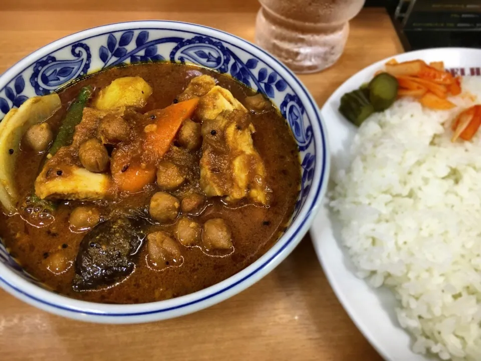 デリーのチキンバリカレー👳🏽|もっちさん