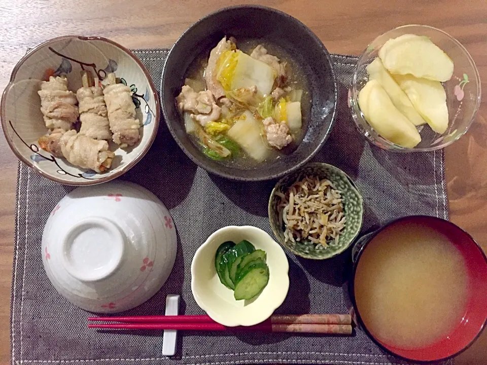 白菜あんかけ、しらすの煮物、きんぴらの肉巻き、ラフランス、漬物、|せさん