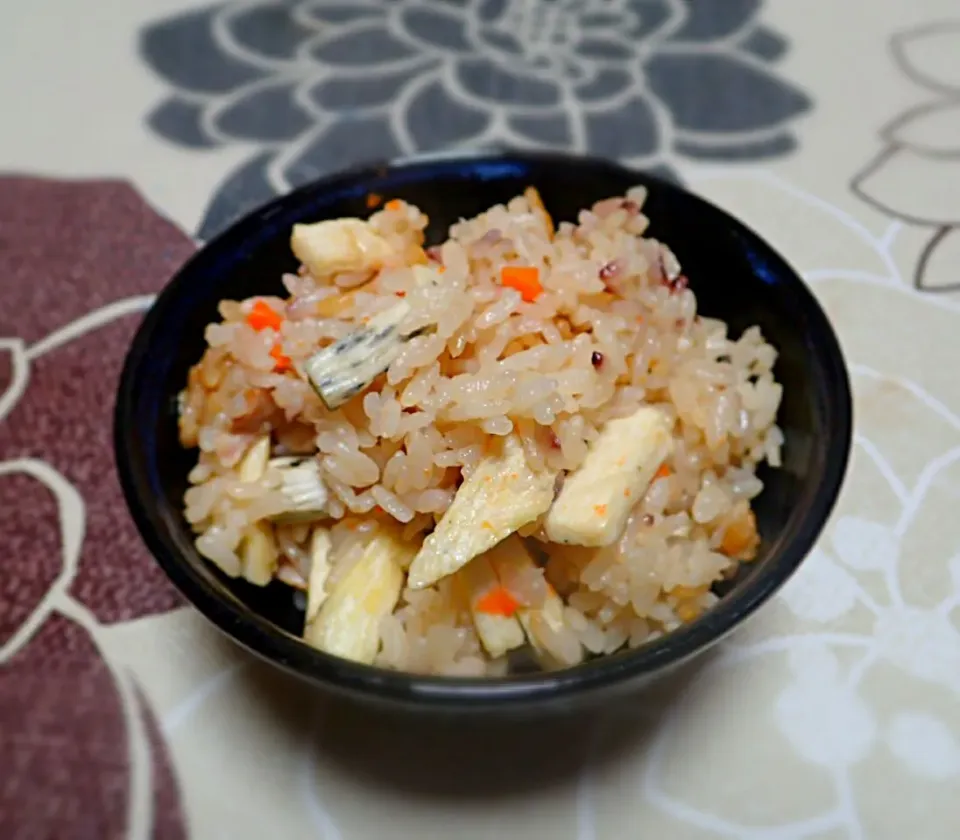 土鍋でマコモダケご飯。|ゐぷ。さん