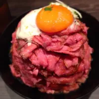 Snapdishの料理写真:福岡大名のローストビーフ丼|かなさん