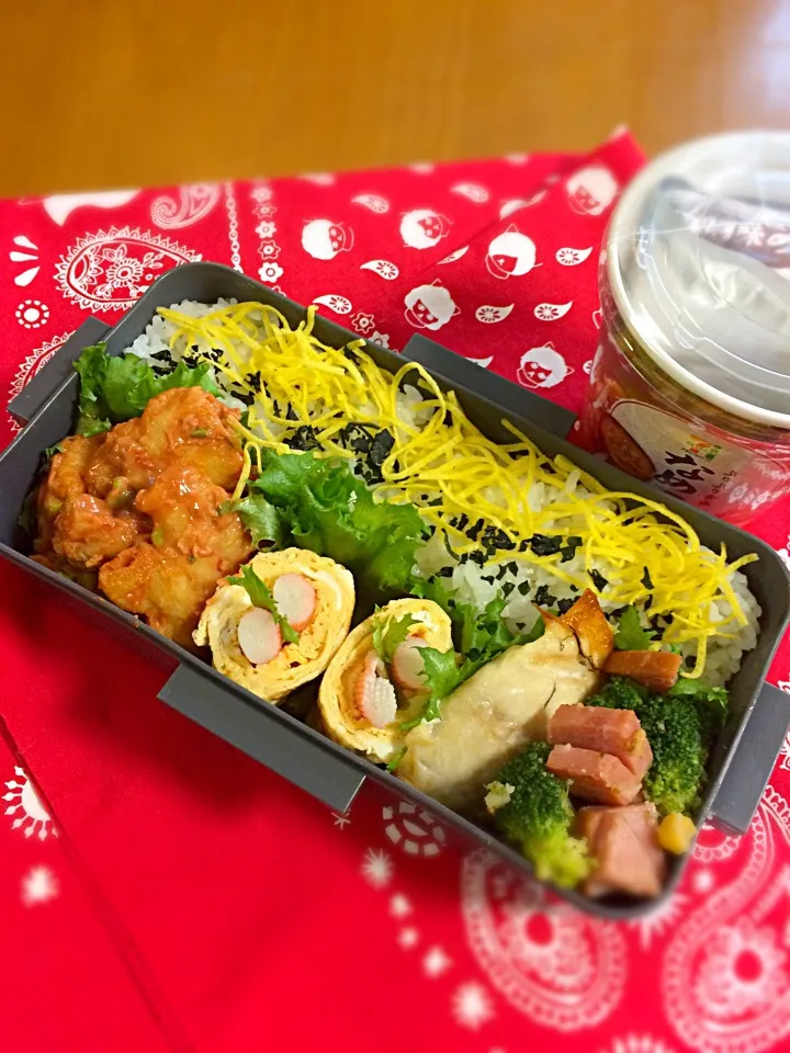 息子君弁当🎶
白身魚のケチャップ和え
玉子焼きポケット
焼き鯖
ブロッコリーとハムのバター炒め|BooBooさん