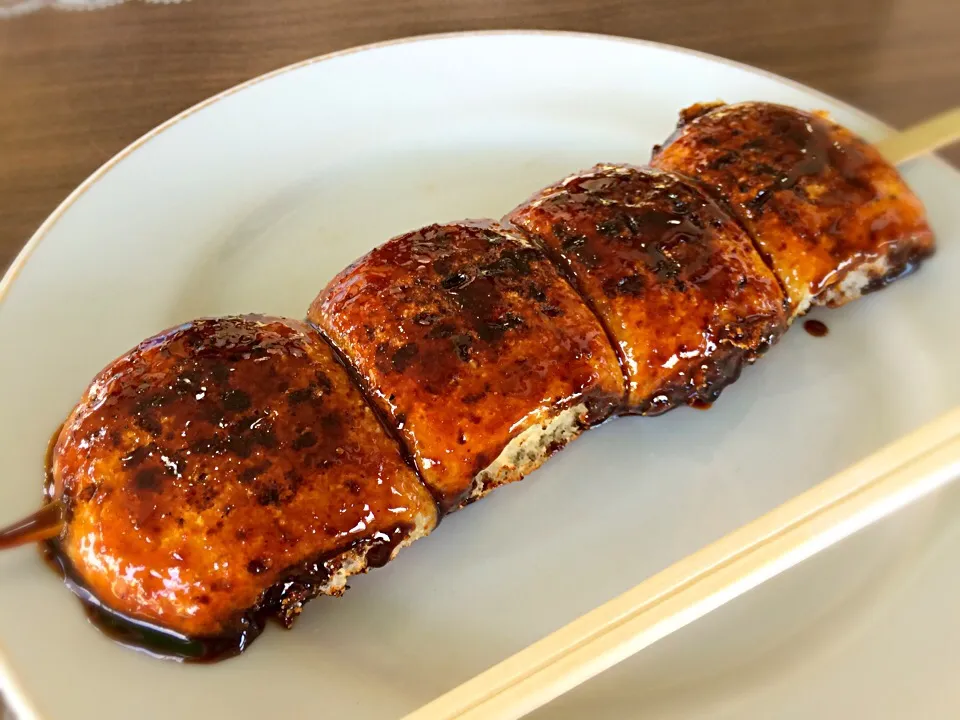 Snapdishの料理写真:太田市 山田屋本店の焼きまんじゅう|もうちゃんさん