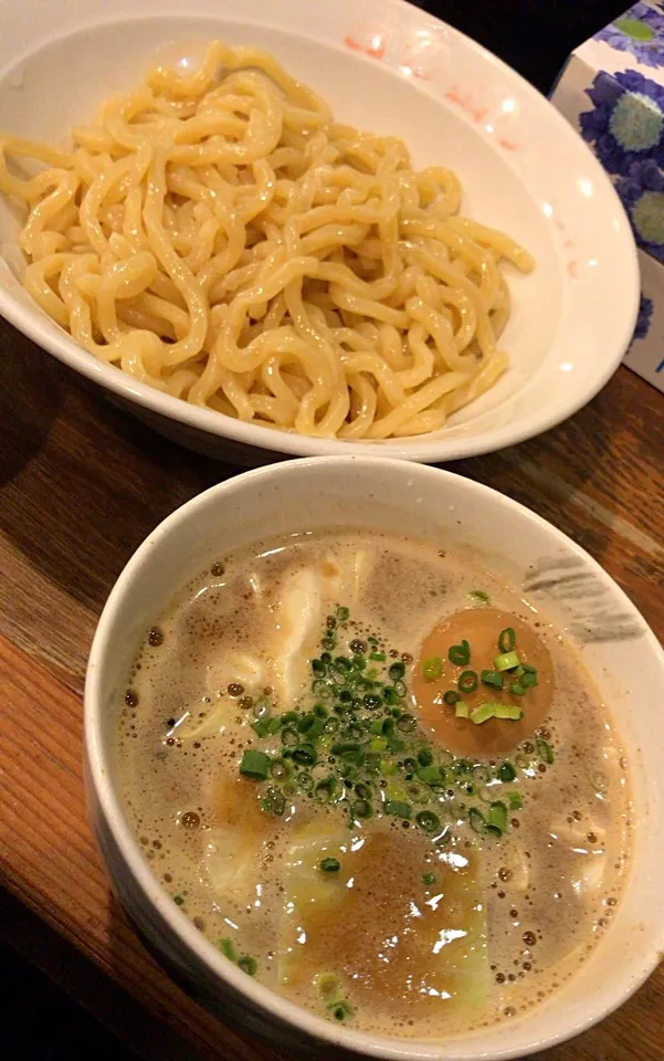 極太麺つけ麺味玉|るみおんさん