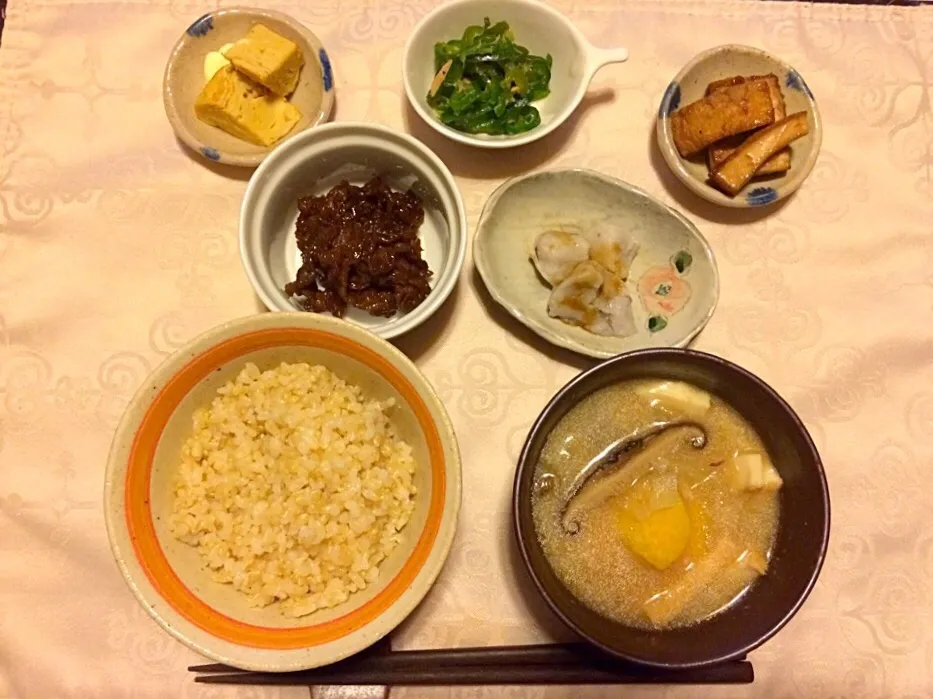 2016/11/05夜ご飯♡

玄米ご飯
安納芋お味噌汁
厚揚げ炒め
里芋
牛肉の甘辛煮
無限ピーマン
卵焼き

でしたぁ🐷|かなさん