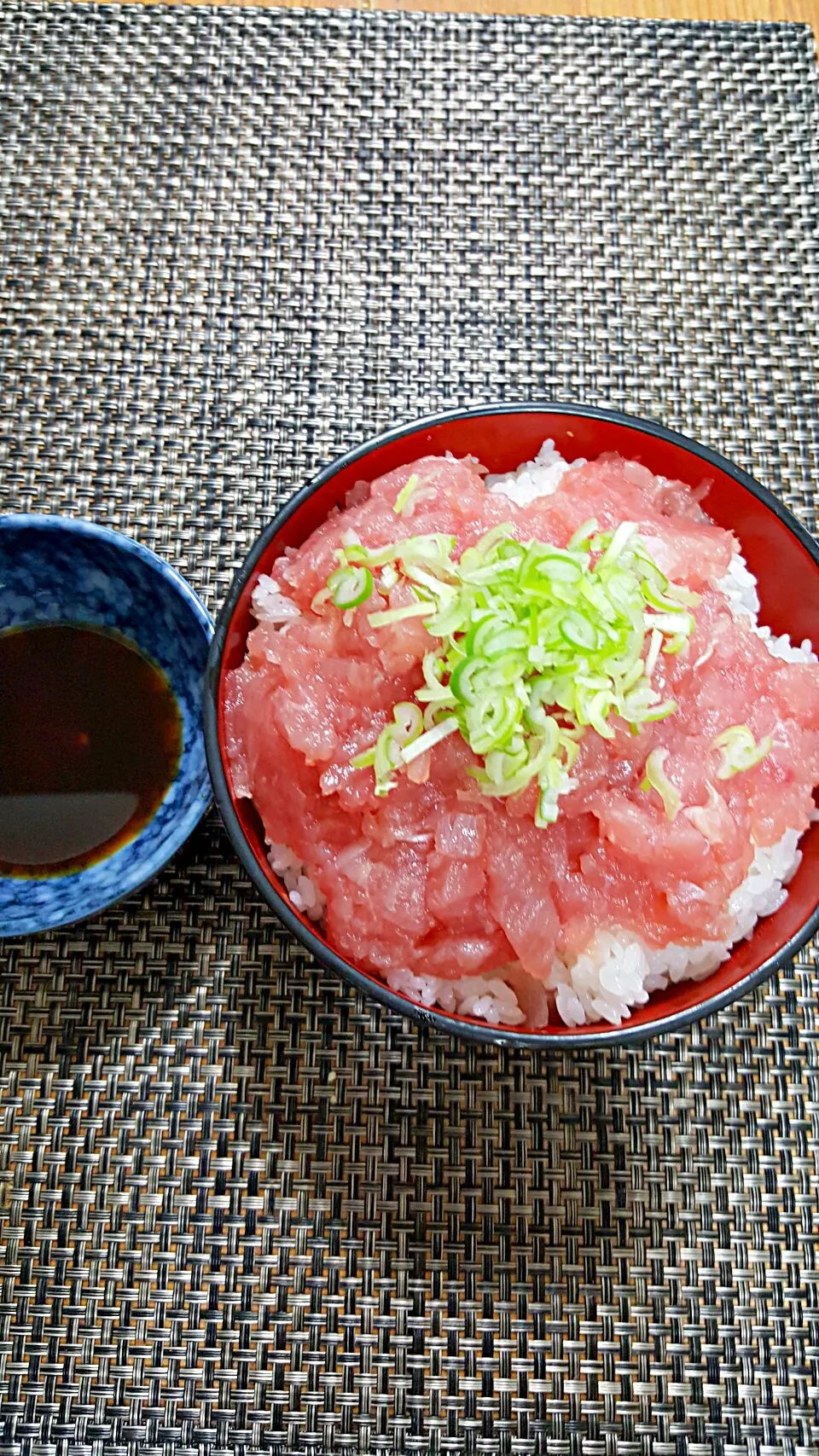 息子の晩飯～～😋😋マグロどーん🐟🐟🐟|クッキングオヤジさん