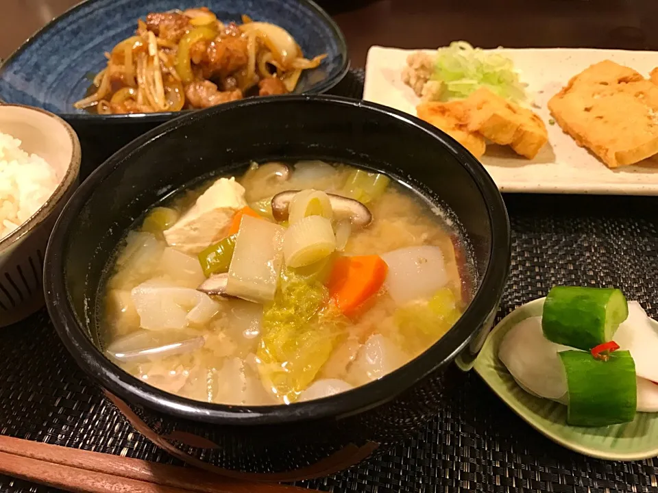 Snapdishの料理写真:焼肉定食 豚汁付き|Jun  Sakamotoさん