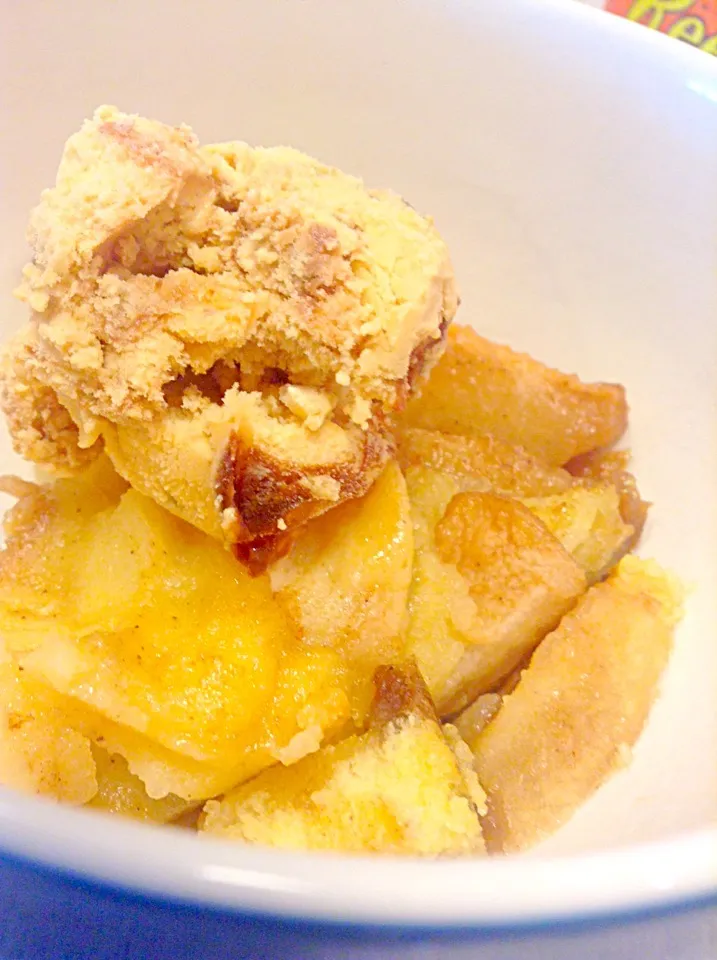 NaShi CobbLer toppEd wiTh peaNut BuTter Ice CreaM|GeMzKiTchさん