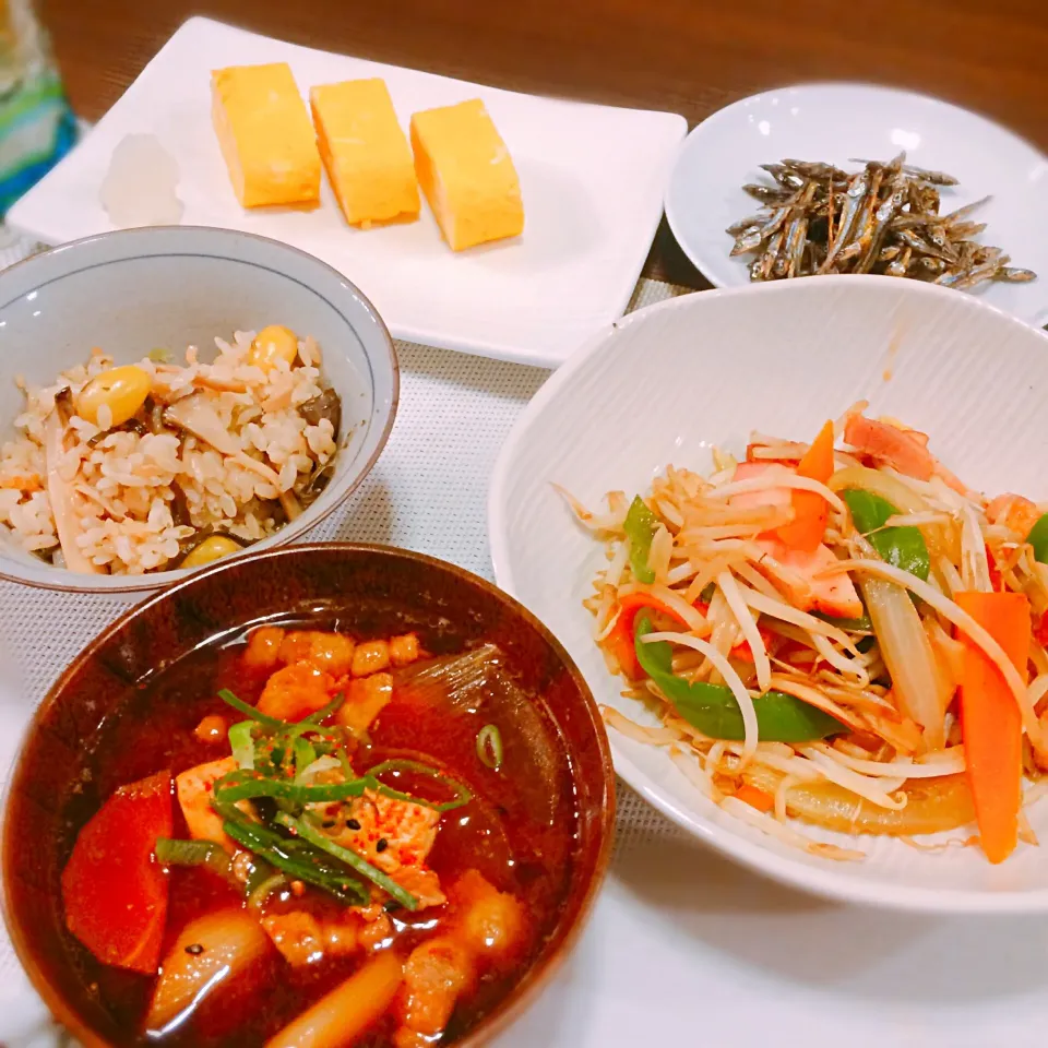 豚汁と野菜炒めの和食献立🍚🍱|🍎ゆかりんご🍎さん