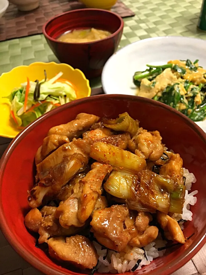 焼き鳥丼|たーさんさん