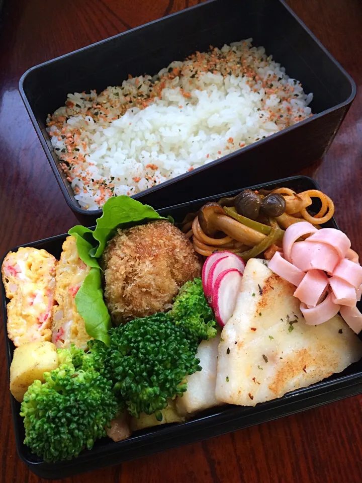 Snapdishの料理写真:メカジキのバジル焼き弁当|二キィさん