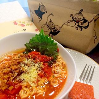 太陽のトマト麺 チーズ麺 お店で食べた味を 出前一丁で再現 Chiaki3 Snapdish スナップディッシュ Id Cdz9ta