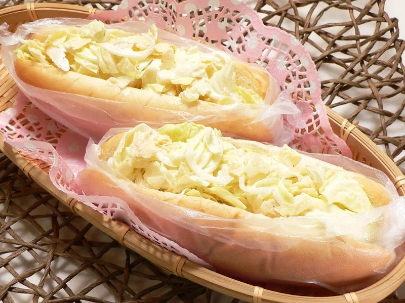 ポテチをアレンジ！野菜も摂れるポテチサラダドッグ #AllAbout|All About 料理レシピさん