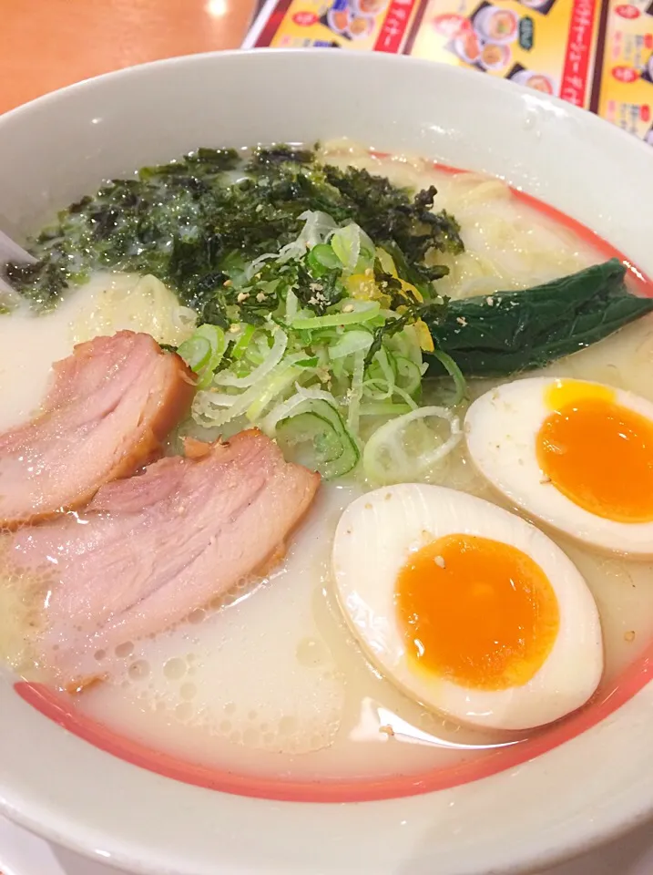 鶏白湯ラーメン|市さん