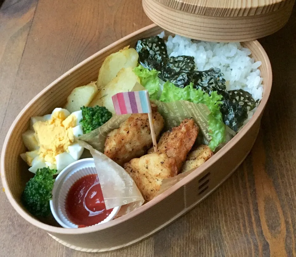 11/9 チキンナゲット弁当🍱|カタツムリさん