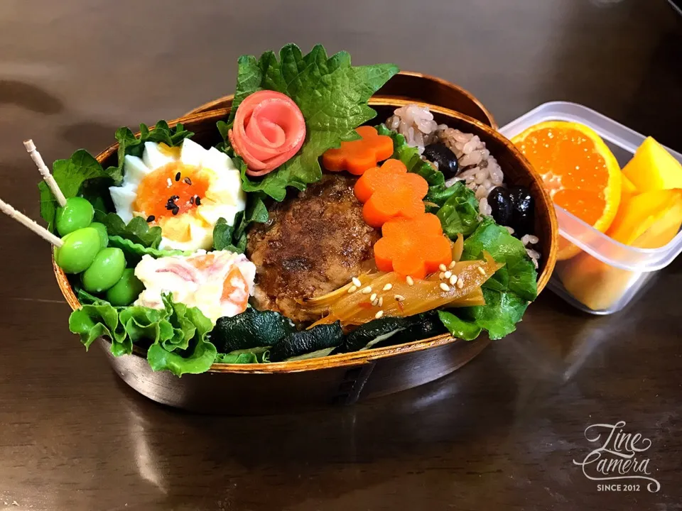 今日の私のお弁当🍱 煮込みハンバーグ&ポテトサラダ&セロリのきんぴら&ゆで卵&赤蕪漬け|とんちんさん