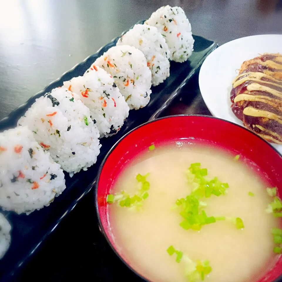 朝ごはん♡オカラの味噌汁|𓇼𓆉𝓜𝓪𝓶𝓲𓆉𓇼さん