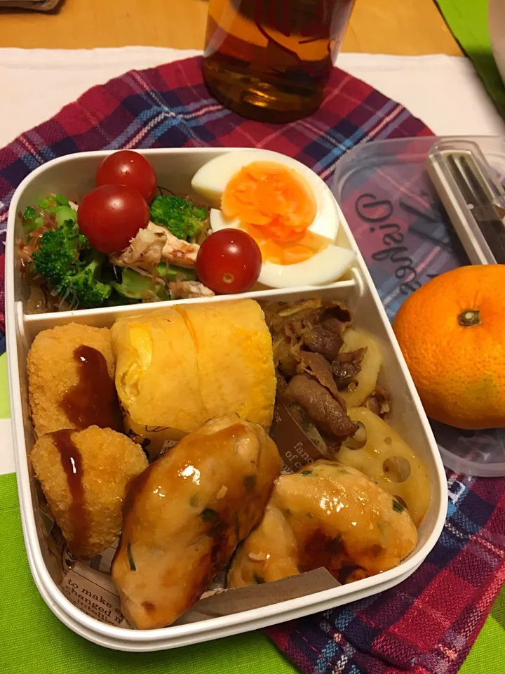 Snapdishの料理写真:鶏つくね弁当|riorieさん