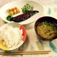 Snapdishの料理写真:鯖のみりん干しで朝食|kirinmusohさん