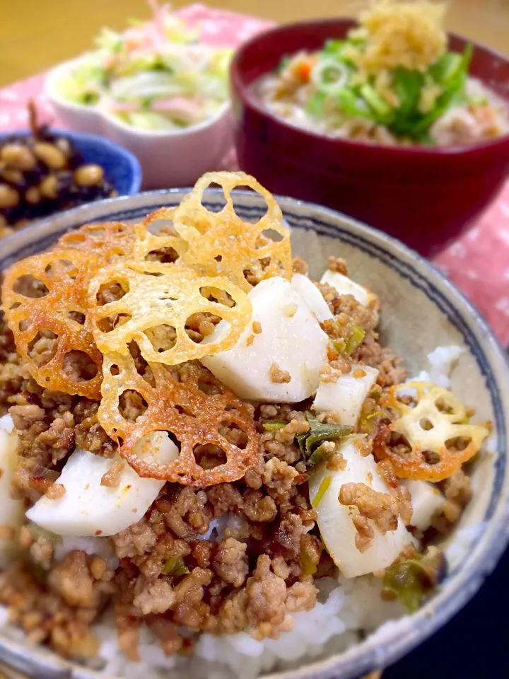 長イモサクサク♡そぼろ丼〜！|ゆりねかふぇさん