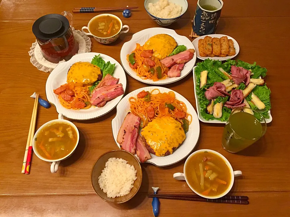 Snapdishの料理写真:チーズアウトハンバーグ🤗厚切ベーコンステーキ😘|Salarinさん