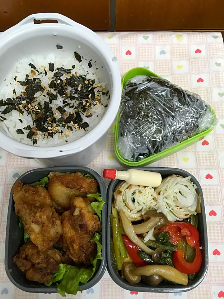 11月10日 息子弁当
唐揚げ
厚揚げと小松菜 パプリカの炒め煮
竹輪のチーズ大葉巻き
梅干しおむすび|オリーブさん