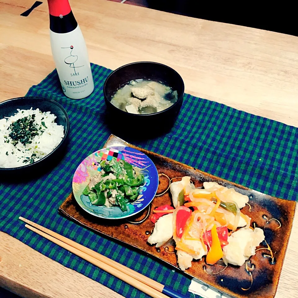 Snapdishの料理写真:今日の夜ごはん♡
SHUSHUをお味噌汁に(^ ^)コクUP！！|ゆかさん