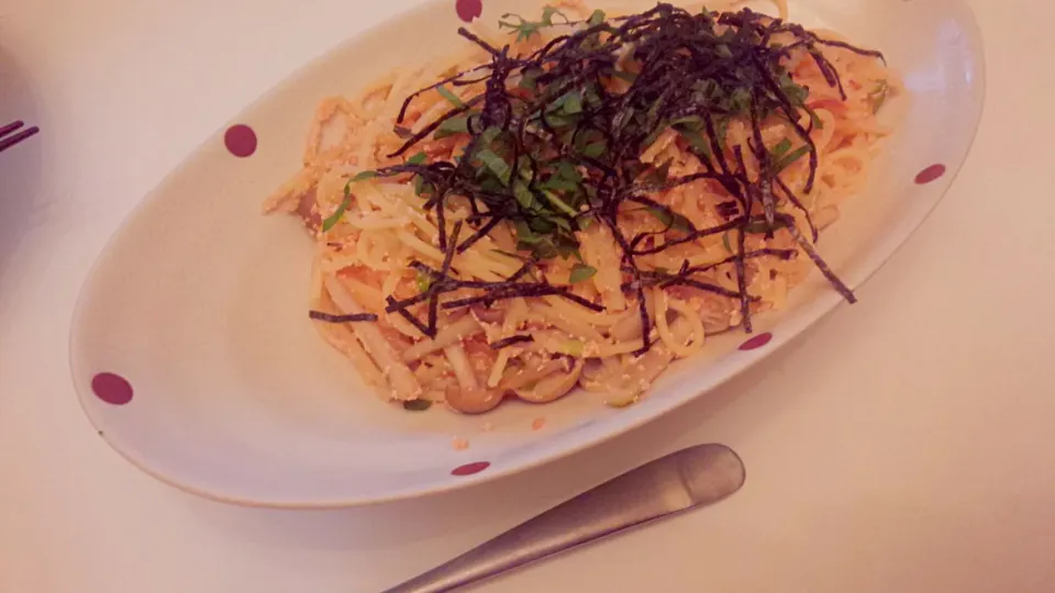 Snapdishの料理写真:明太子パスタ(*^^*)|yukkiさん