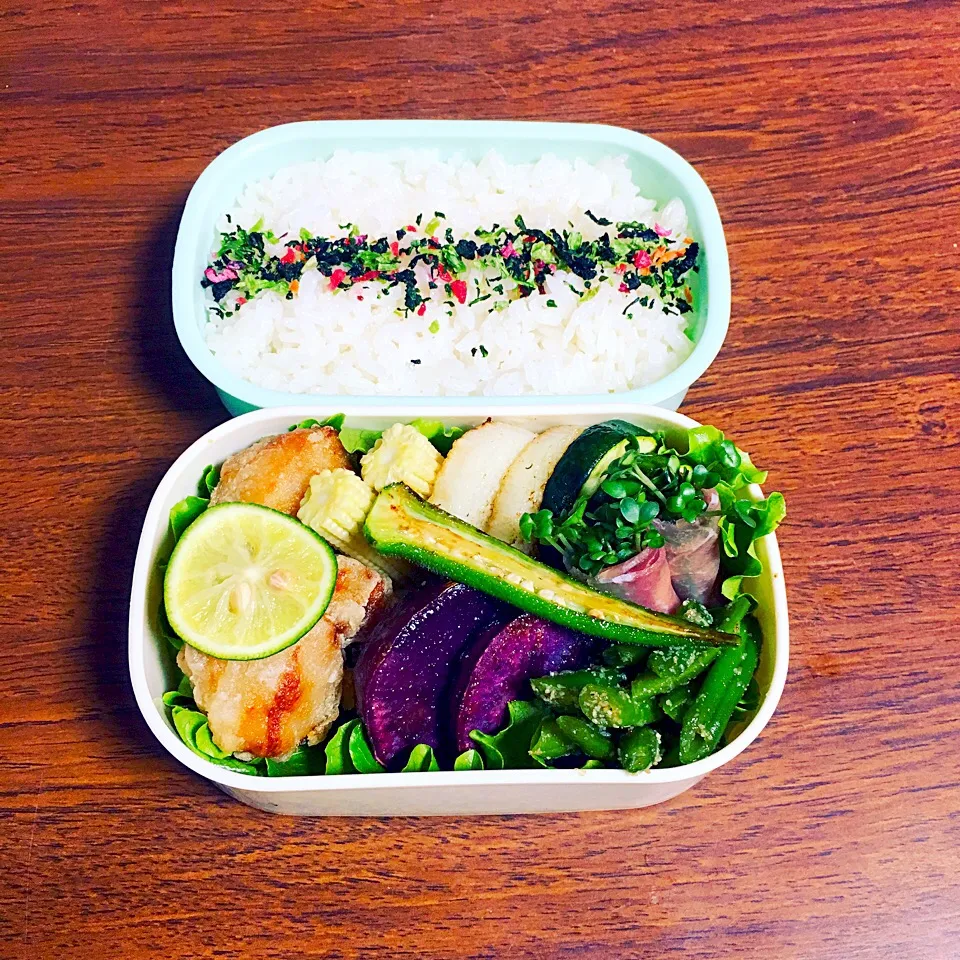 Snapdishの料理写真:2016・11.11 f
今日の娘さん弁当🍱|かずちんさん