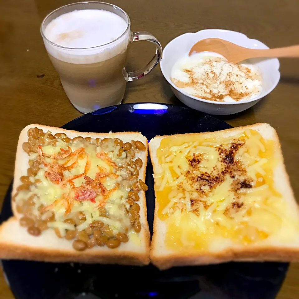 ダブルトーストの朝食|Hiroya Fujiiさん