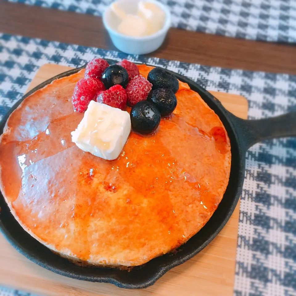 スキレットでカフェ風ホットケーキ🍰💕|🍎ゆかりんご🍎さん