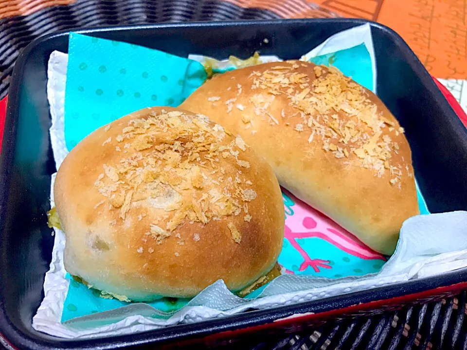 Snapdishの料理写真:焼きカレーパン🍞|ひー仔さん