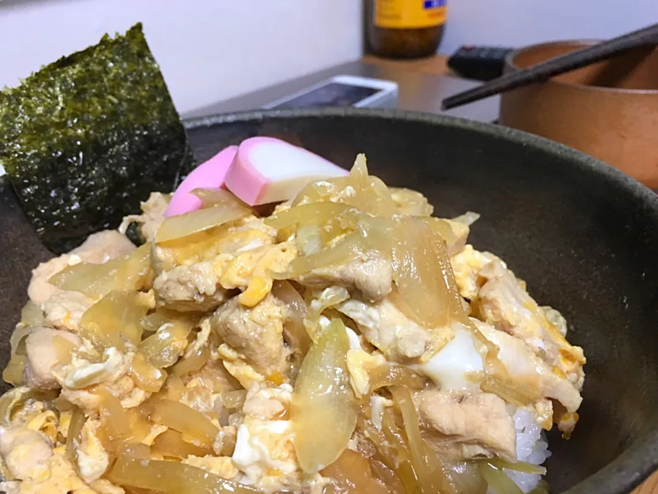 色味が悪かった！つくれぽしてごめんなさい(T_T)(T_T)分量も具材2倍量なのに調味料まんまでやさしい（うっすい）味の親子丼|もっつぁさん