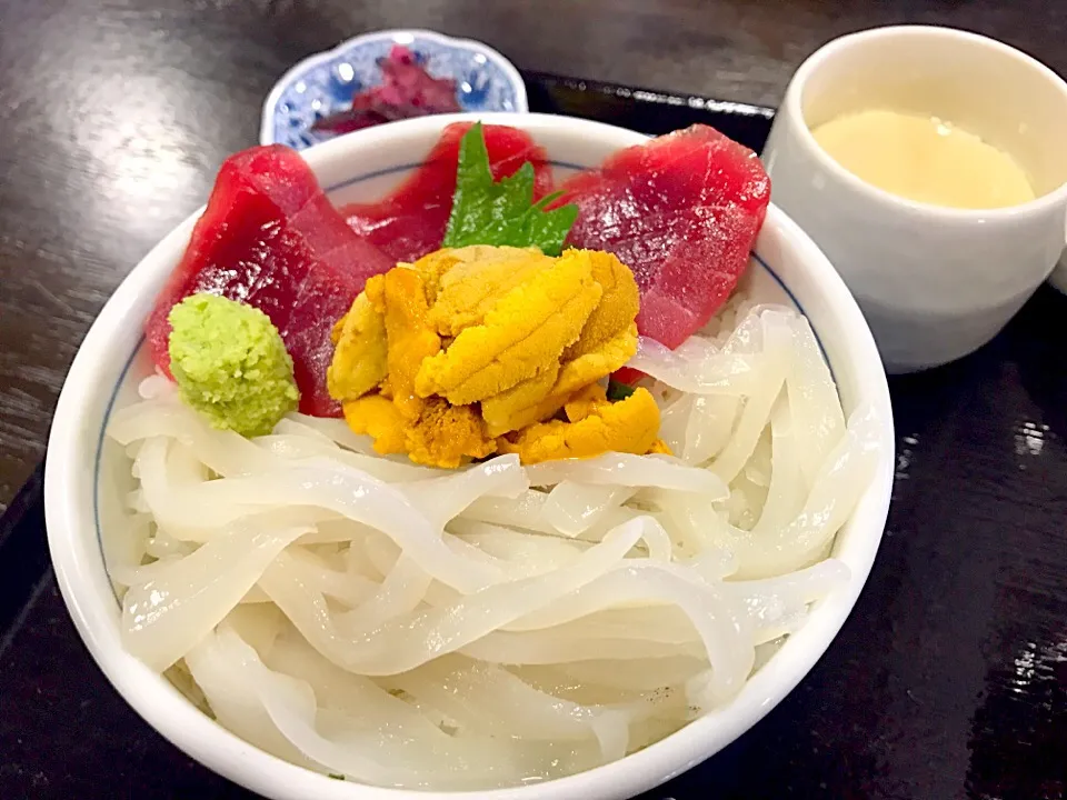 Snapdishの料理写真:うにいかまぐ丼|Harukaさん