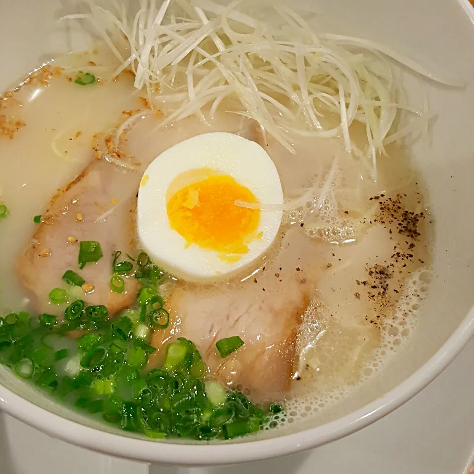 牛骨ラーメン🍜🍥|クッキングオヤジさん