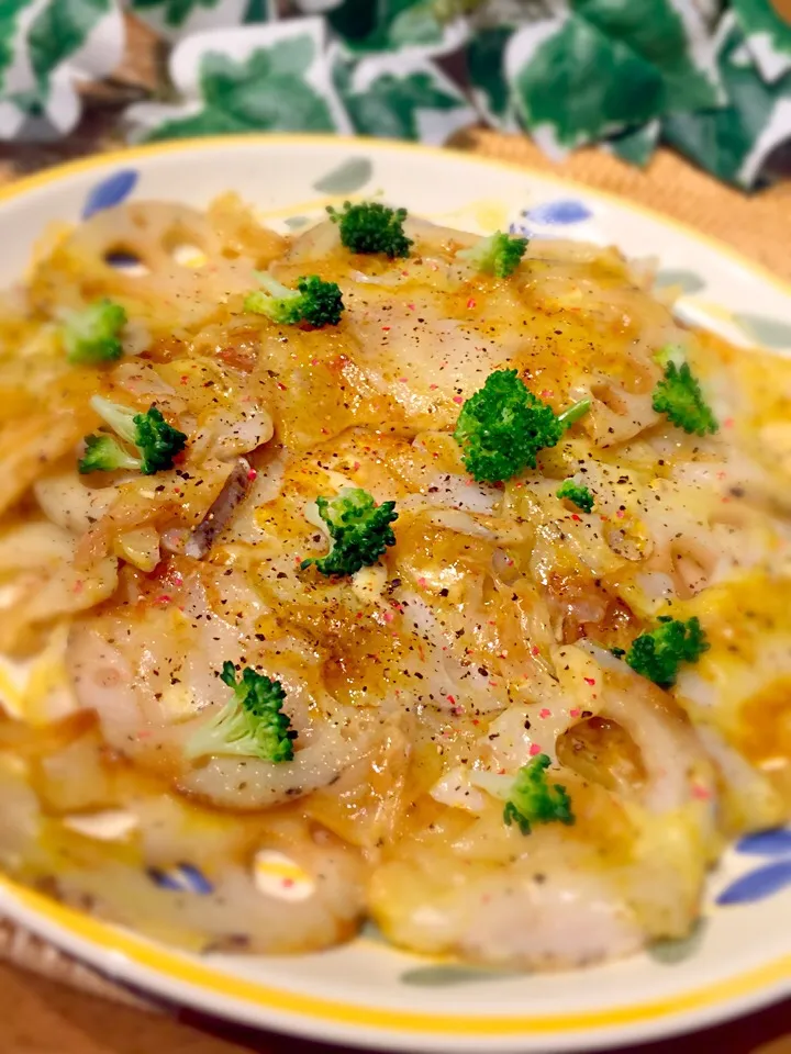 激リピ♡Tomokoちゃんの料理 最近はまったおつまみ〜⭐️カリトロチーズレンコン餅二種❤️カレー風味⭐️明太マヨ風味|あゆさん