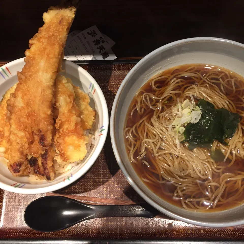 天丼と温かいお蕎麦|アクちゃんさん