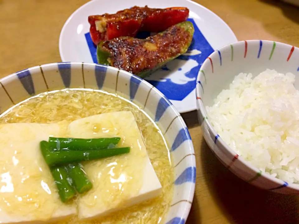 11.12あんかけ豆腐とピーマンの肉詰め🍴|ぽさん