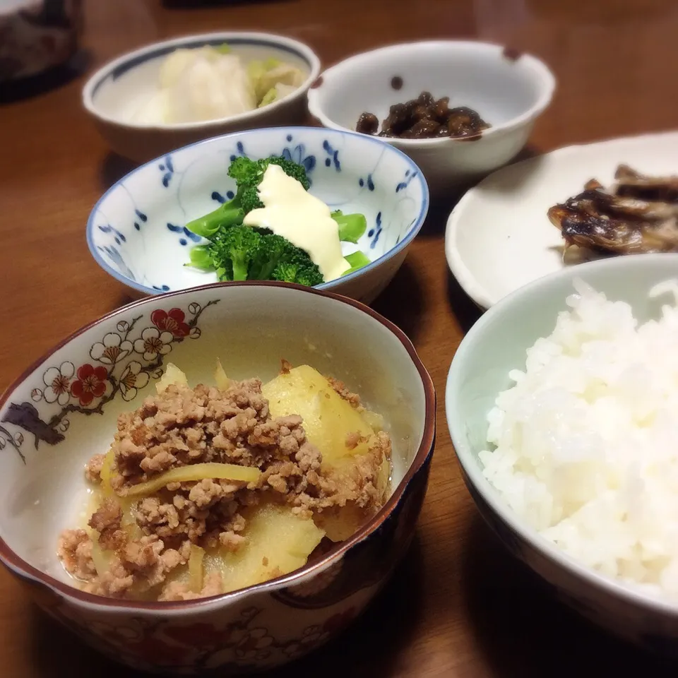 Snapdishの料理写真:実家で夕飯！そぼろ肉じゃが 2016.11.12|キラ姫さん