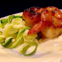 Teriyaki shrimp over zucchini pasta|chefy39さん