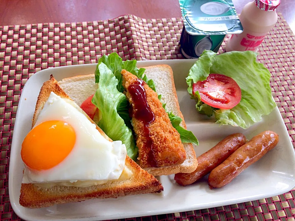 Sunday brunch🍞お寝坊最高、がっつりブランチ|🌈Ami🍻さん