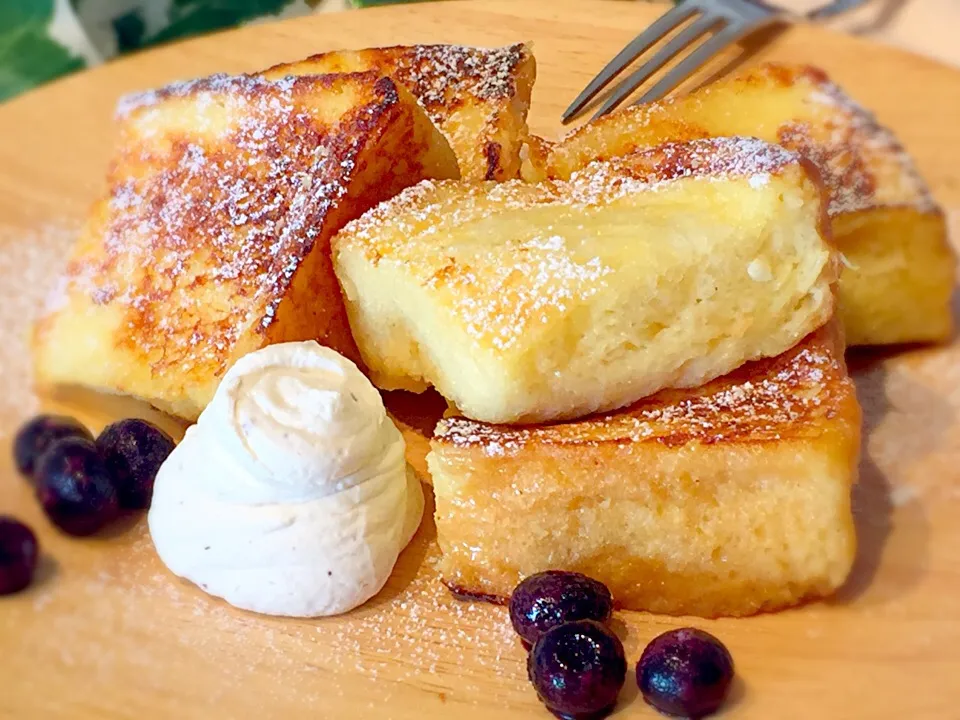 フレンチトースト♡チーズムースクリーム添え|あゆさん