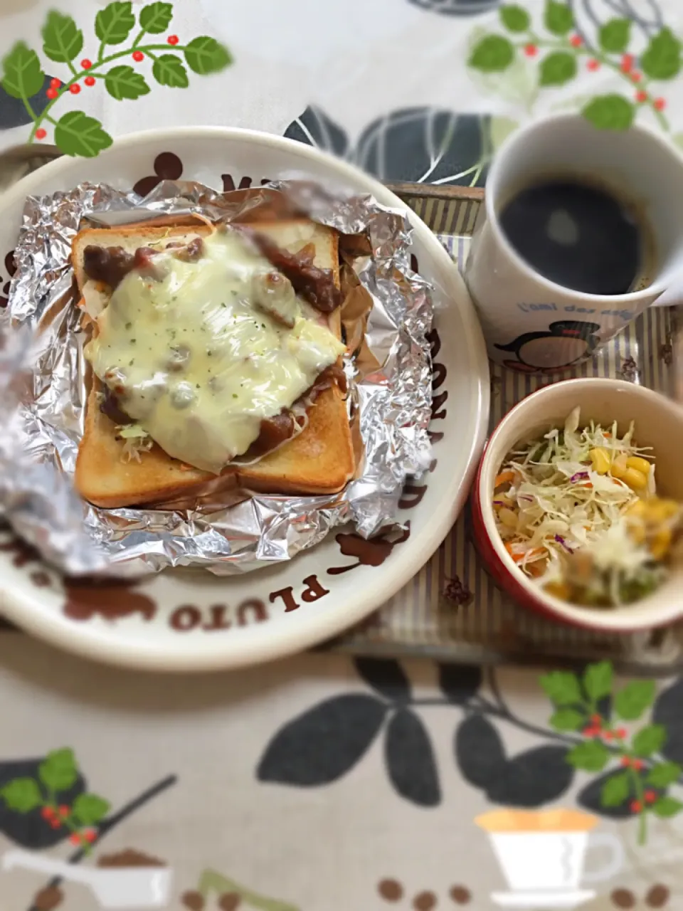 カレーぱんみたいな…😑|◡̈︎*♚︎‧SHIHOさん