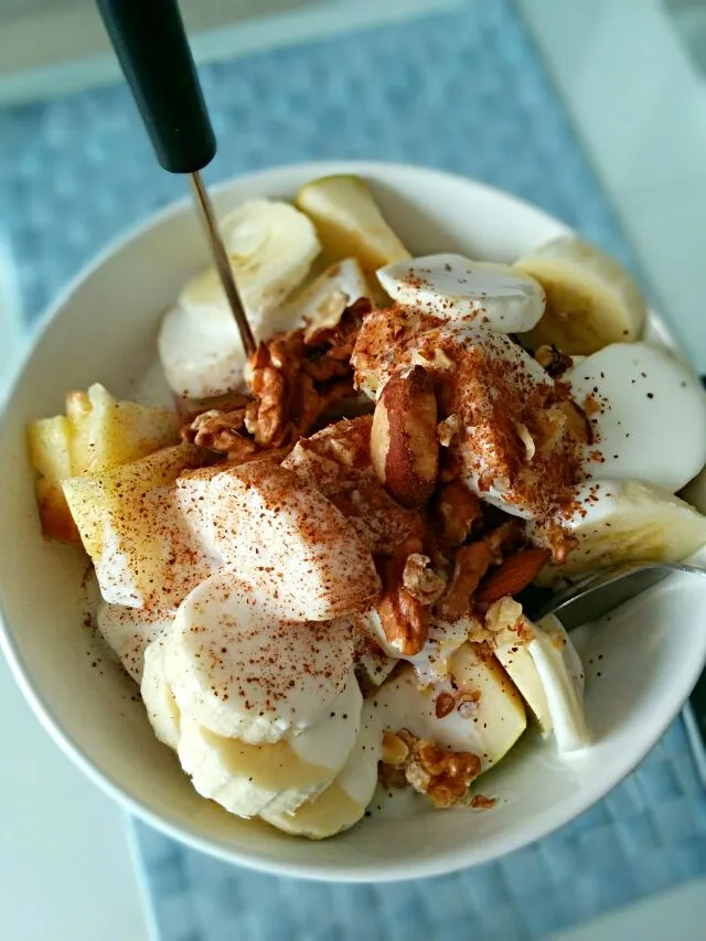 Fruit salad #breakfast #Fruit #banana #pineapple #apple #pear #yoghurt #nuts #cinnamon|LucieFoodさん