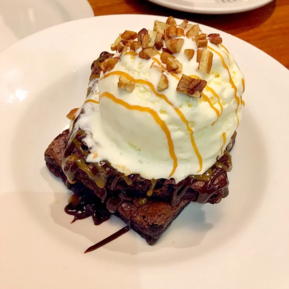 Last but not least.. brownie ala mode|Jillieさん