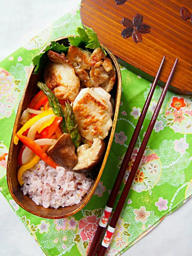 Snapdishの料理写真:やせるおかず 鶏肉弁当|mika78さん