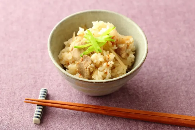 鶏ごぼうのみそ炊き込みごはん|マルコメ キッチンさん