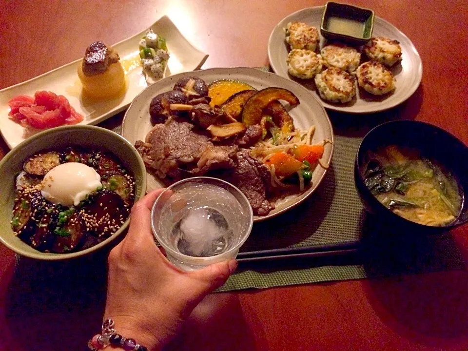 Snapdishの料理写真:Today's Dinner🍴前菜･ﾈﾊﾞしゃき野菜餅･茄子の照り焼き丼･ﾋﾞｰﾌｽﾃｰｷ･小松菜とお揚げのお味噌汁|🌈Ami🍻さん