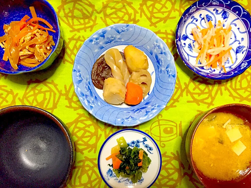 大根いり、煮しめ、なます、おみ漬け、にらと玉子と豆腐の味噌汁(ごはんまにあわなかったが玄米)|ＰＩＰＩさん